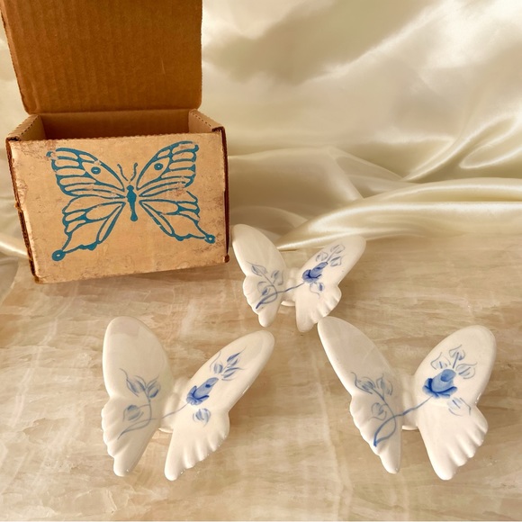 Vintage Other - Vintage homeco ceramic butterflies set of 3 new deadstock white blue home decor